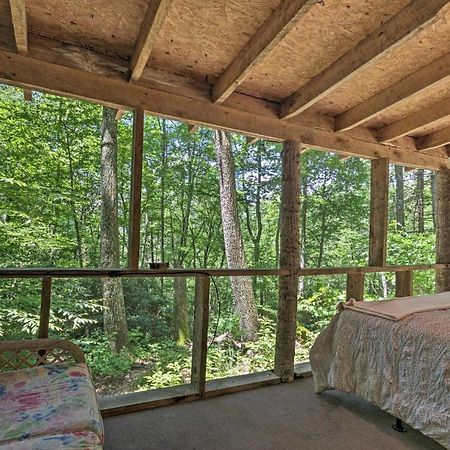 Creekside Cabin With Deck In Pisgah Forest! Barnardsville 외부 사진