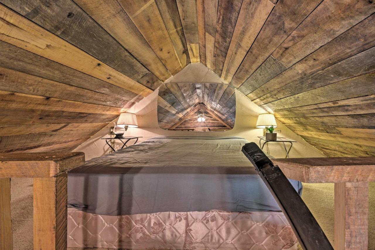 Creekside Cabin With Deck In Pisgah Forest! Barnardsville 외부 사진